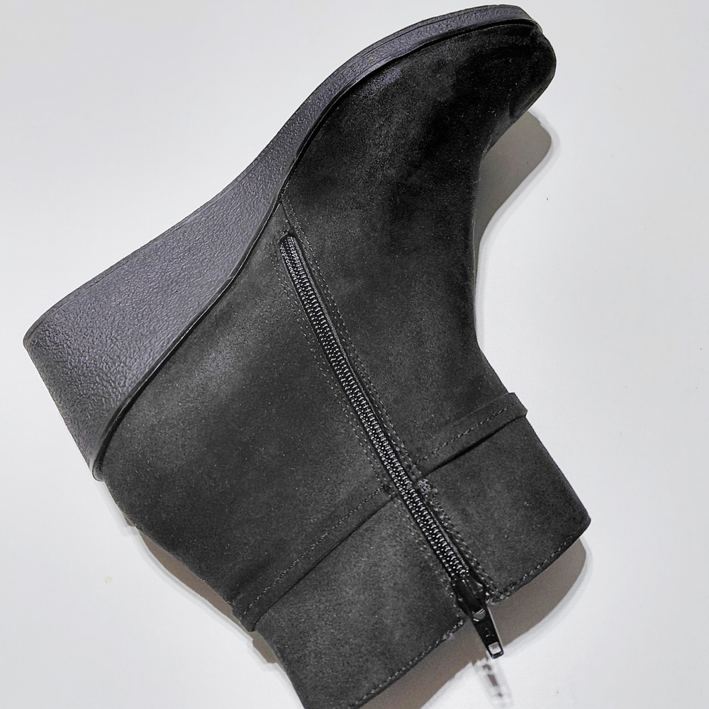 AEROSOLES Women's Black Comfort Wedge Bootie - 11 - Picture 3 of 9